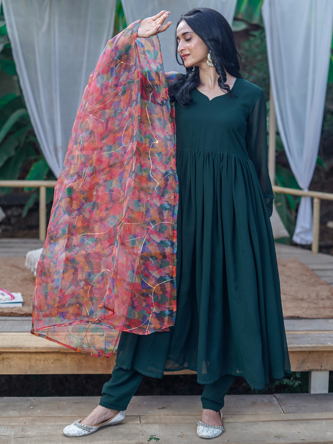 

GO BOUJEE Sweetheart Neck Pleated Georgette Anarkali Kurta with Trouser & Dupatta, Green