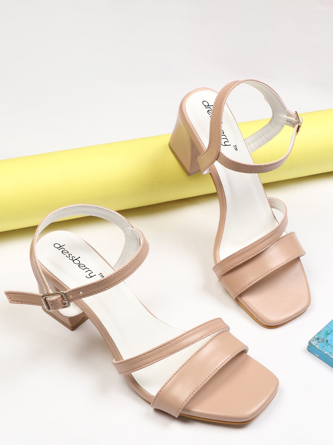 

DressBerry Women Open Toe Block Heel Sandals, Nude
