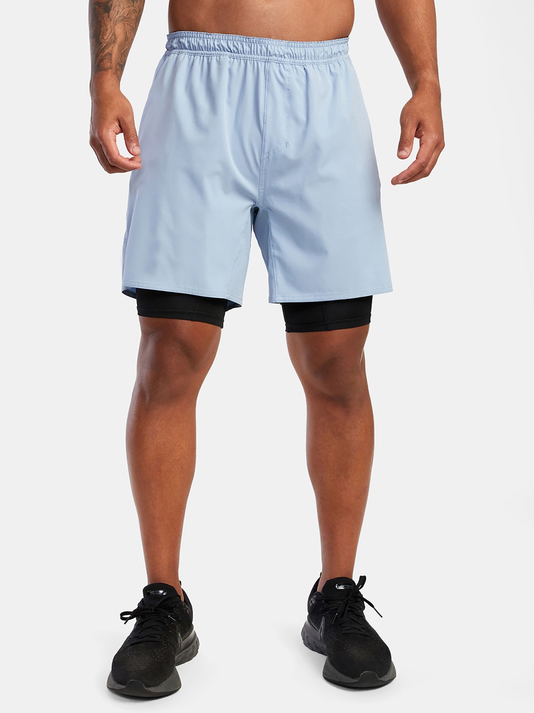 

StyleCast x Revolte Men Solid Mid-Rise Regular Shorts, Blue