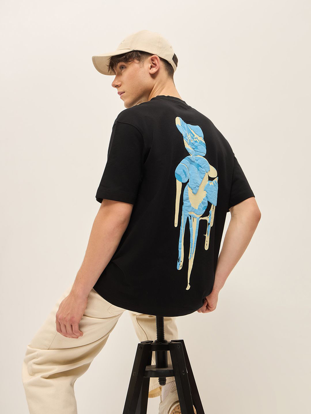 

THE BEAR HOUSE Abstract Printed Drop Shoulder Sleeves Cotton Oversized T-shirt, Black