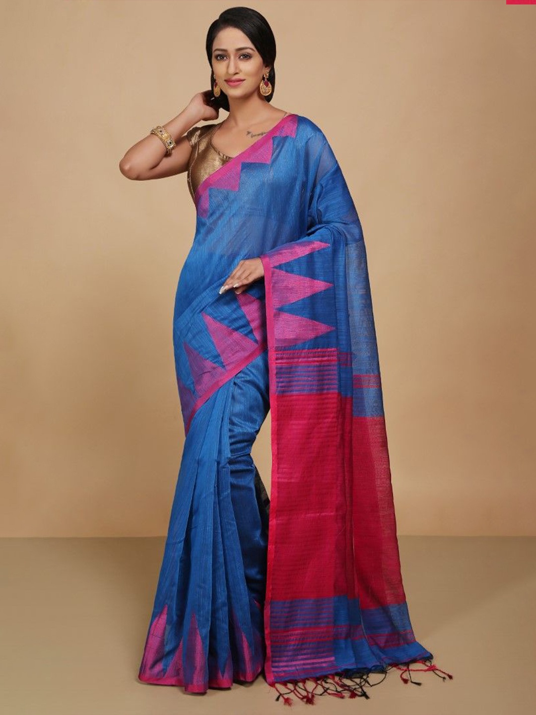 

BENGAL HANDLOOM Geometric Printed Taant Saree, Turquoise blue