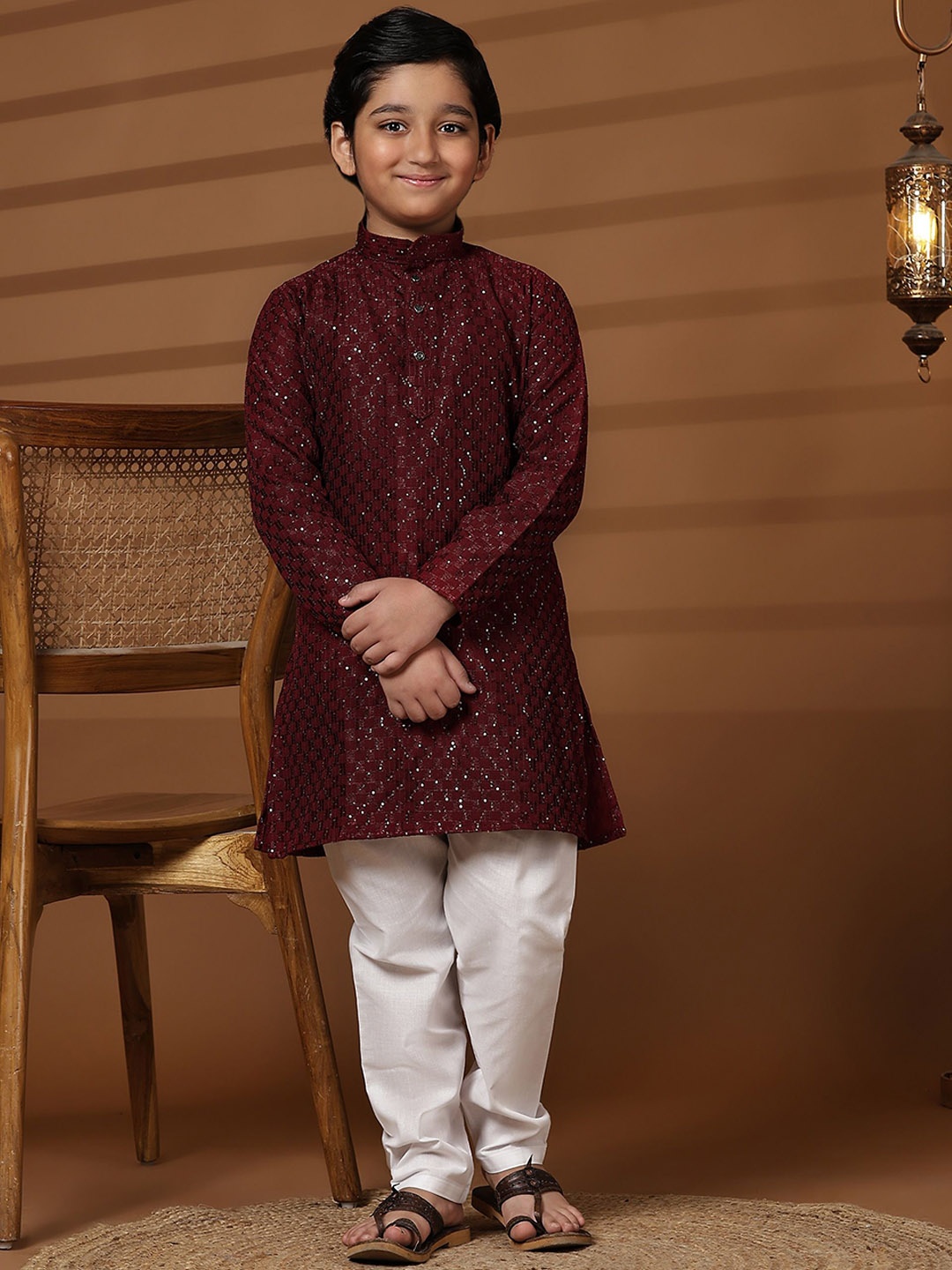 

Pro-Ethic STYLE DEVELOPER Boys Geometric Embroidered Pure Cotton Kurta With Pyjama, Maroon