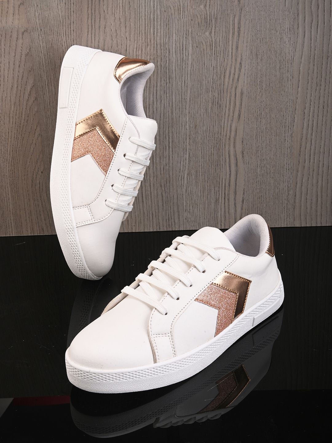 

The Roadster Lifestyle Co. Women Western - Embellished Lightweight Sneakers, White