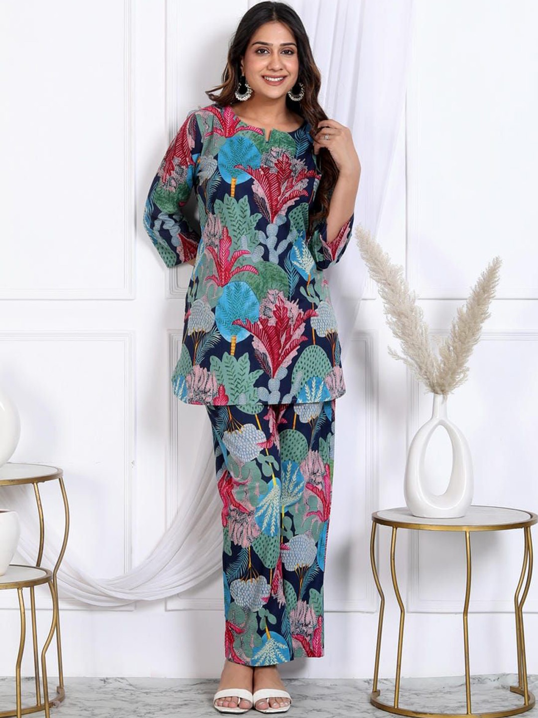 

Kaftanize Women Printed Pure Cotton Top With Trousers Co-Ords, Navy blue