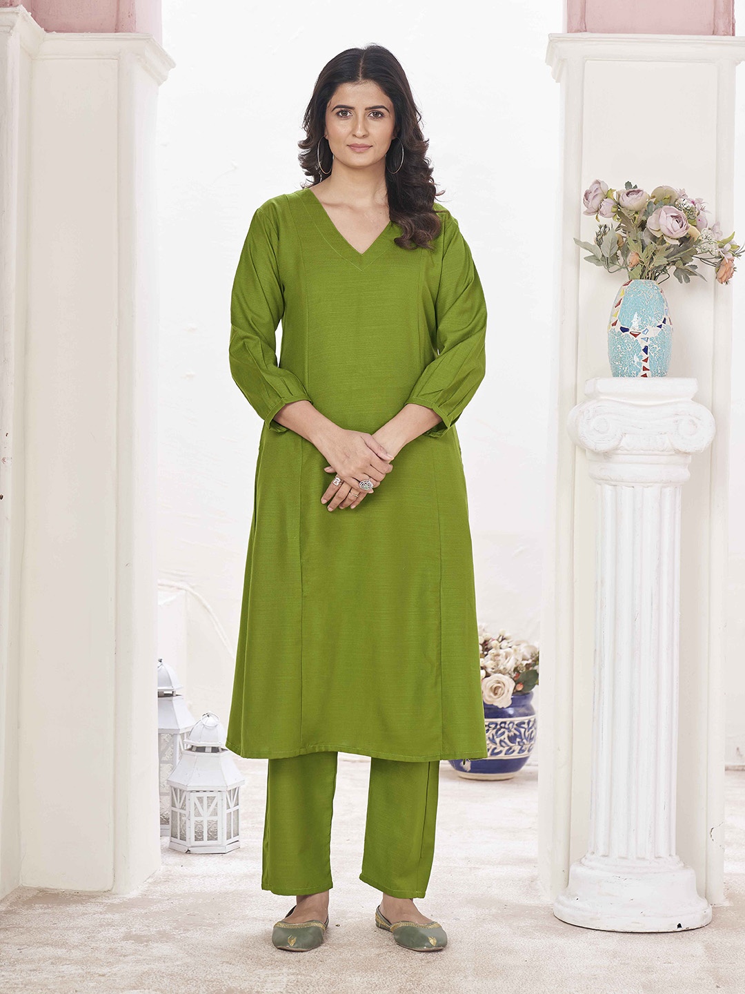 

SHOPGARB V-Neck Three-Quarter Sleeves Regular A-Line Kurta With Trouser, Green