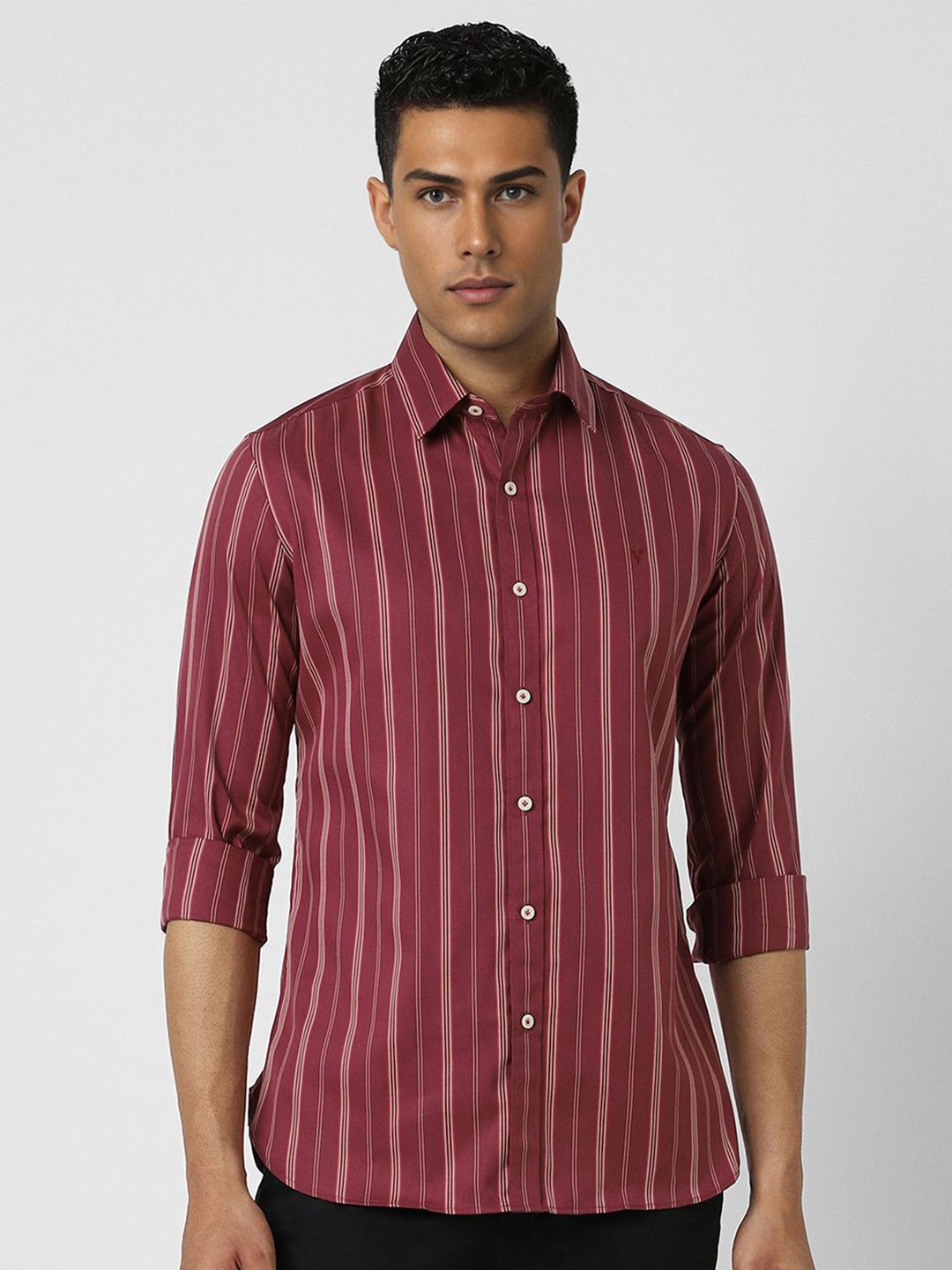 

Van Heusen Sport Men Cotton Slim Fit Vertical Stripes Casual Shirt, Maroon