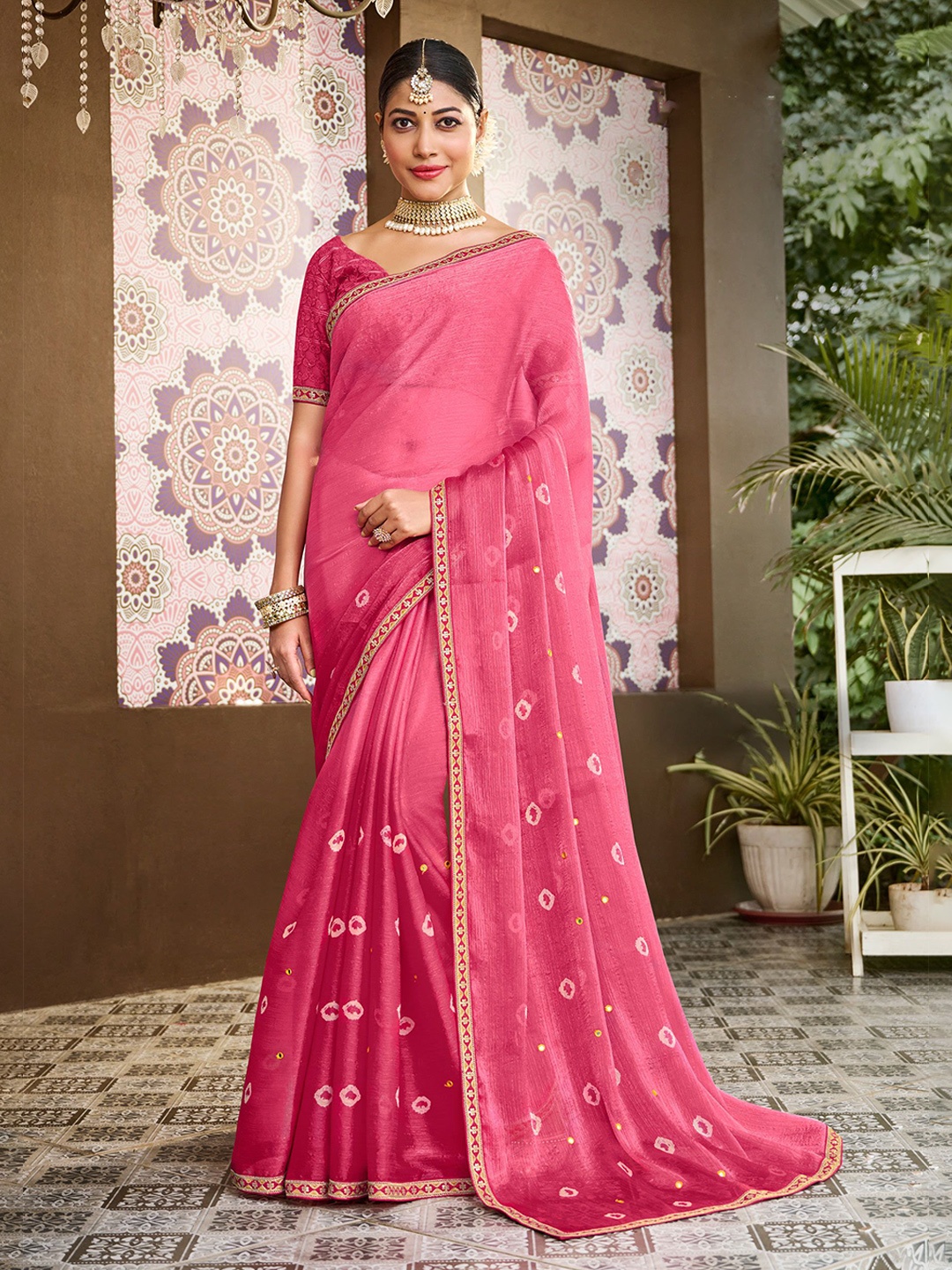 

Laxmipati Bandhani Printed Sarees With Embroidered Border, Pink
