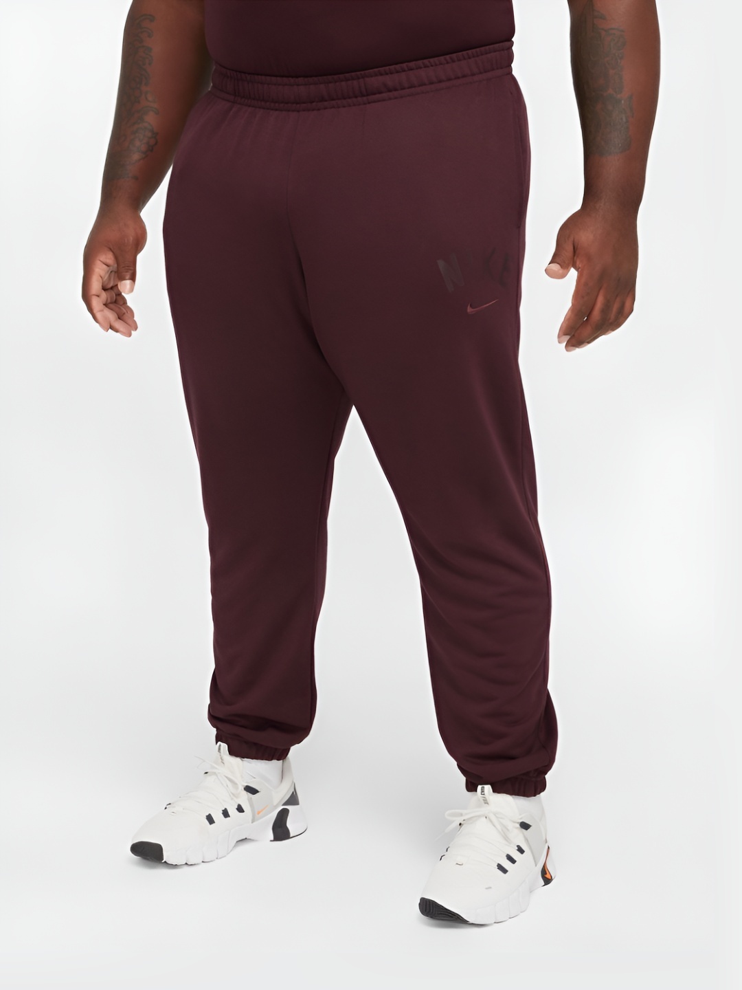 

Nike Men Swoosh Dri-FIT Joggers, Brown