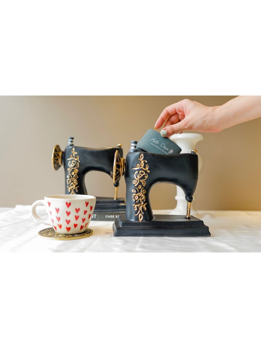 

ArteCasa Black Curio Showpiece