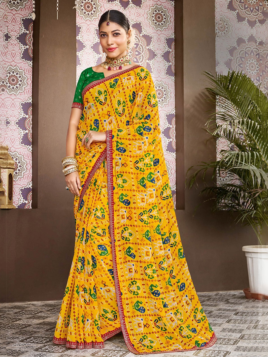 

Laxmipati Embroidered Abstract Printed Saree, Yellow