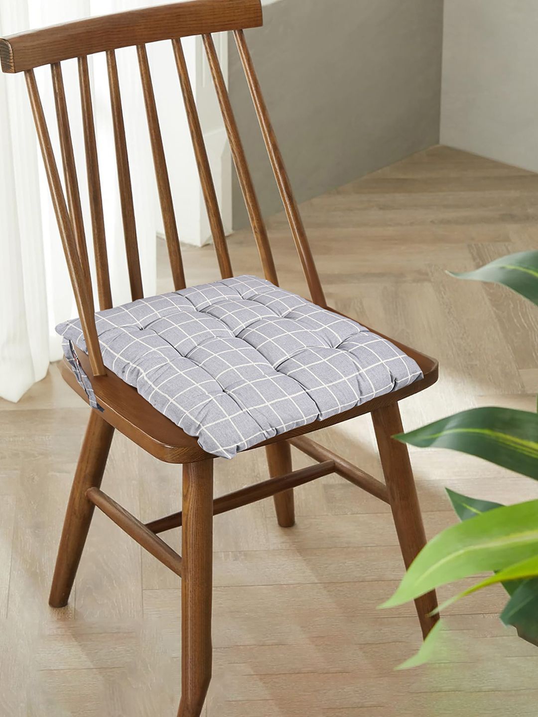 

Kuber Industries Black & Grey 6 Pieces Checked Cotton Chair Pads