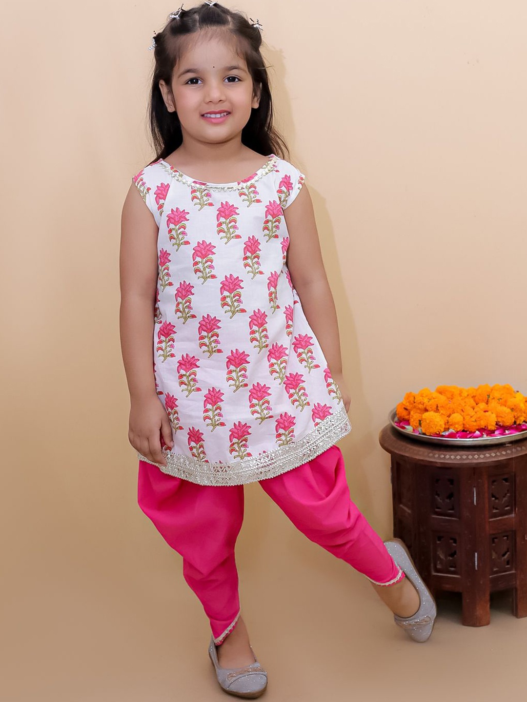 

Bold N Elegant Floral Printed Regular Gotta Patti Kurta with Salwar, Pink