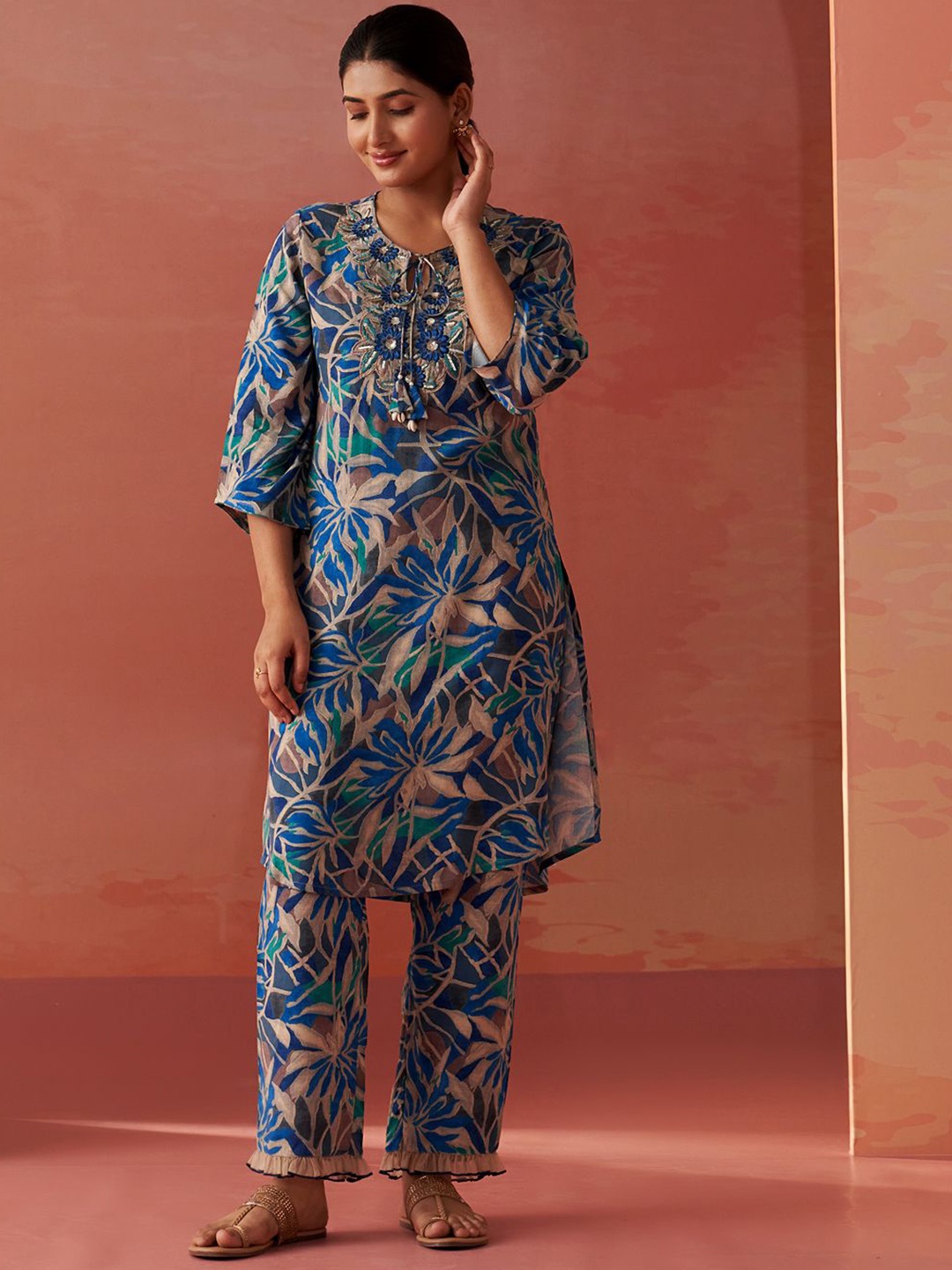 

Lakshita Floral Printed Embroidered Tunic With Trouser, Blue