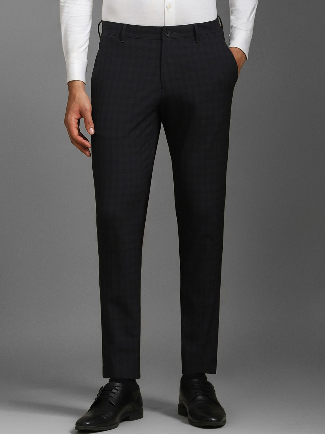 

Louis Philippe Men Checked Slim Fit Formal Trousers, Grey