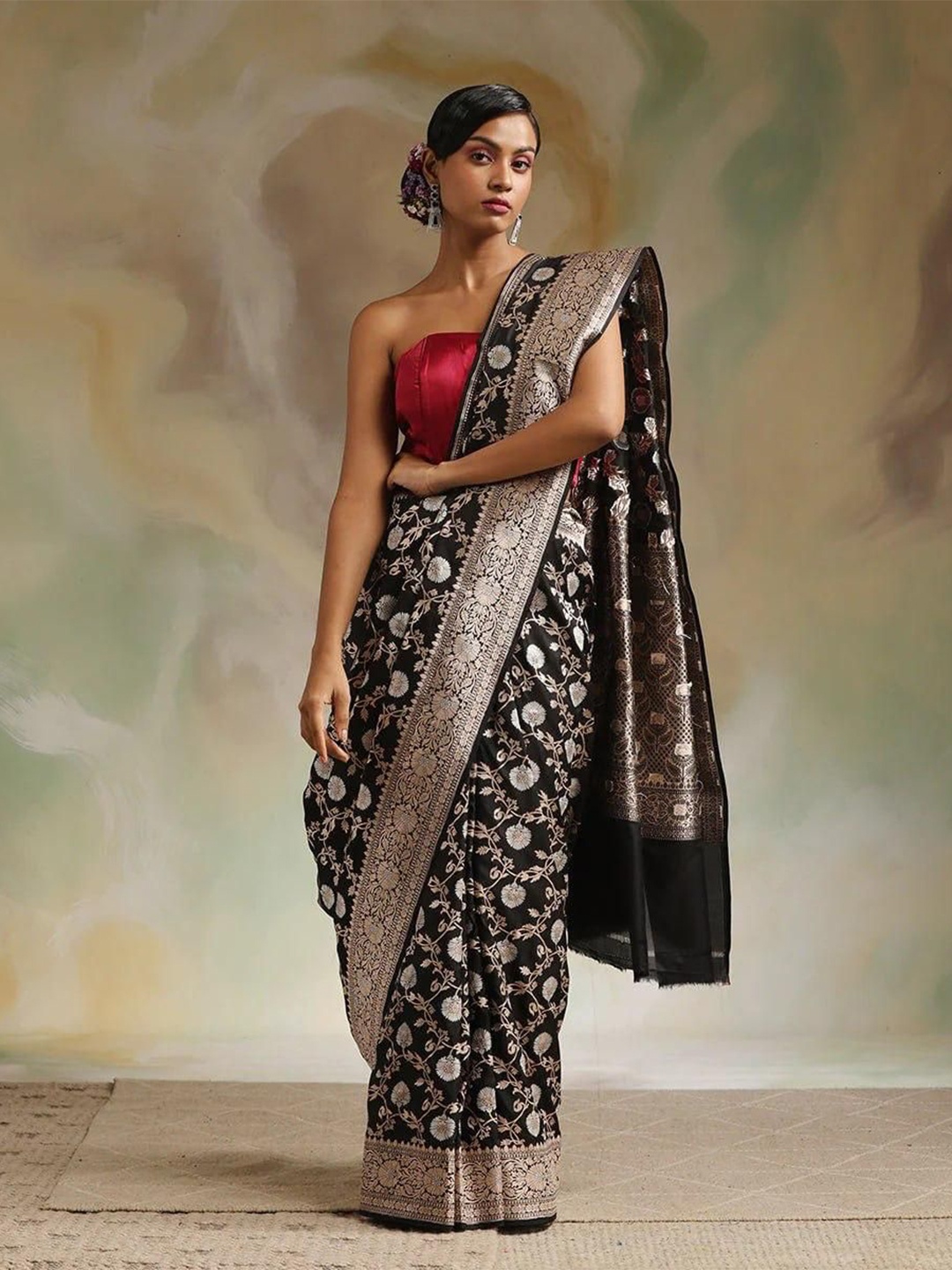 

MORLY Woven Design Zari Silk Blend Kanjeevaram Saree, Black