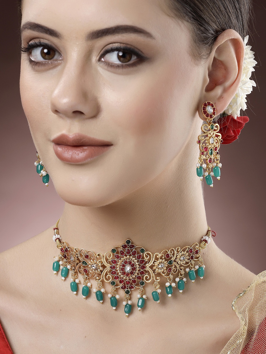 

KARATCART Gold-Plated Kundan-Stone Studded & Beaded Floral Temple Jewellery