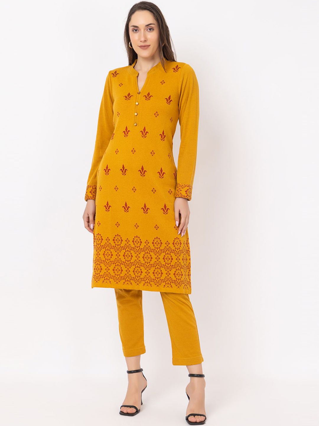 

KEIKO Ethnic Motifs Embroidered Thread Work Straight Kurta, Mustard