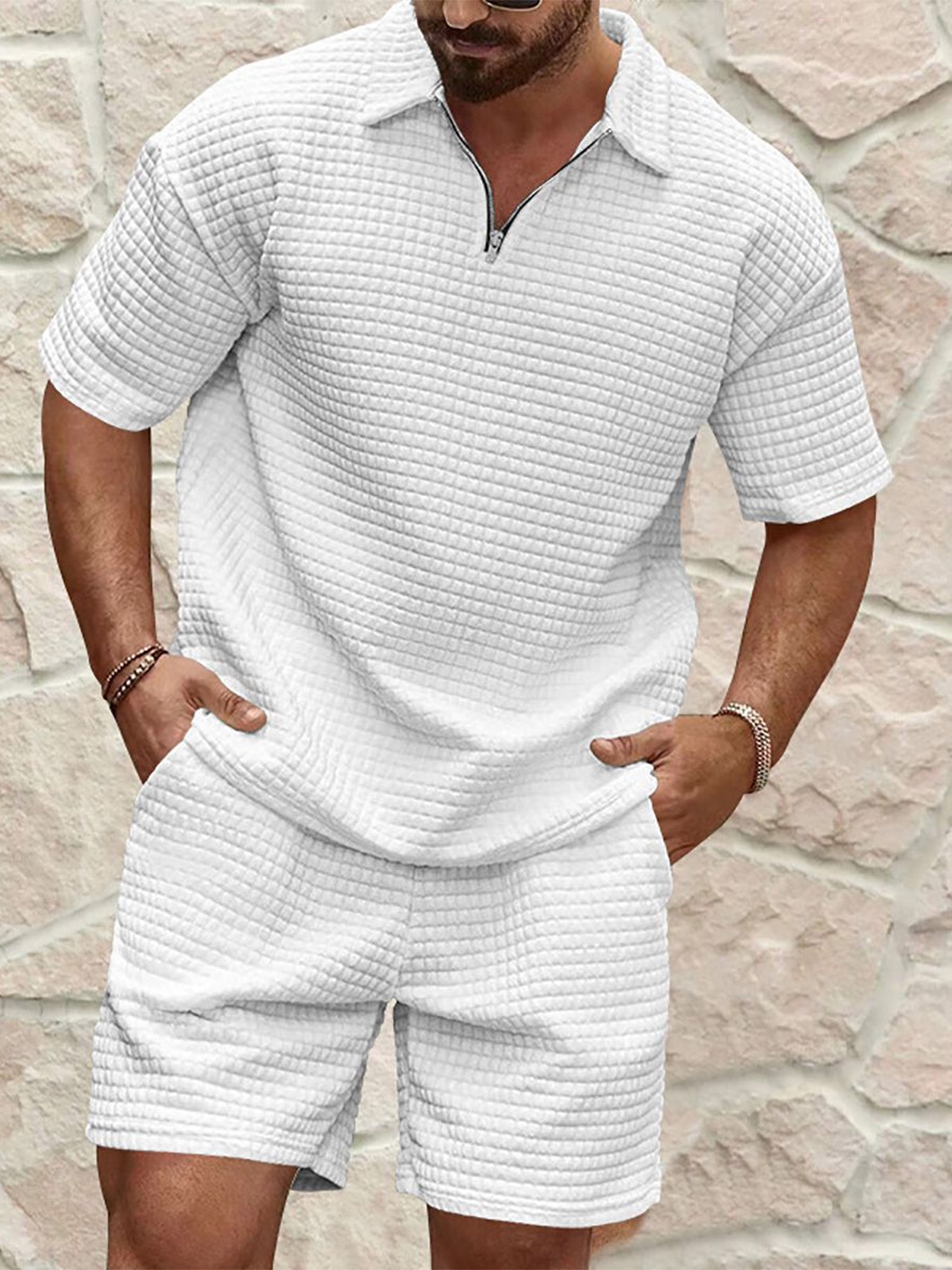 

StyleCast x Revolte Men Self Design T-Shirt & Shorts, White