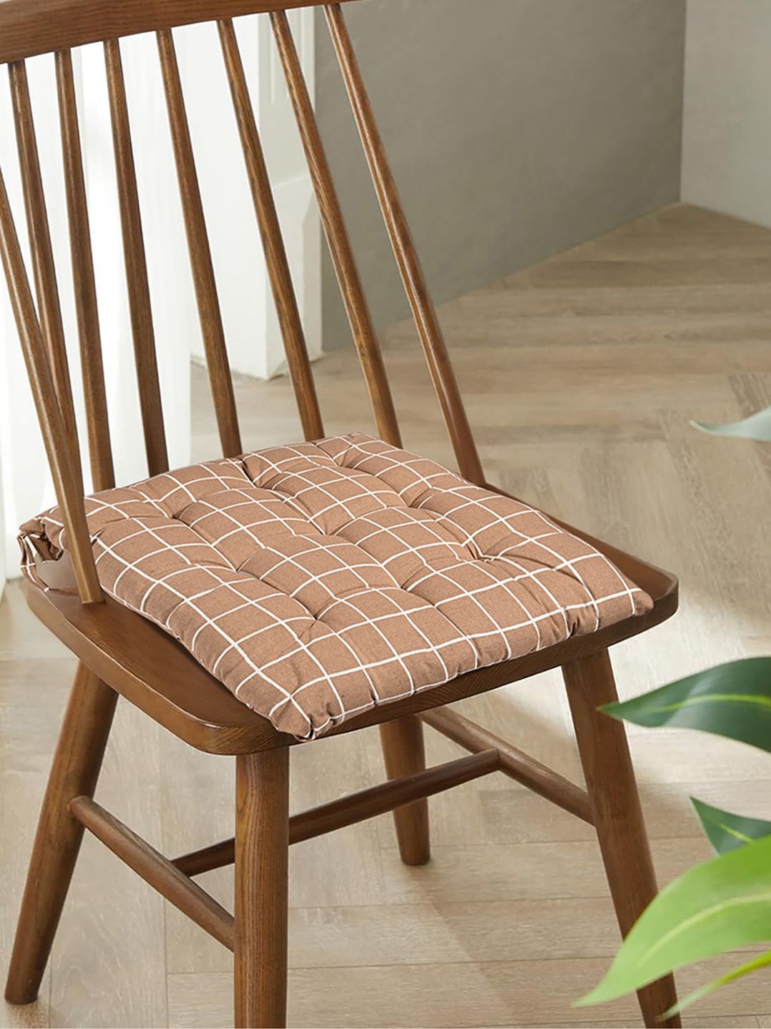 

Kuber Industries Brown & Grey 4 Pieces Checked & Printed Cotton Chair Pads