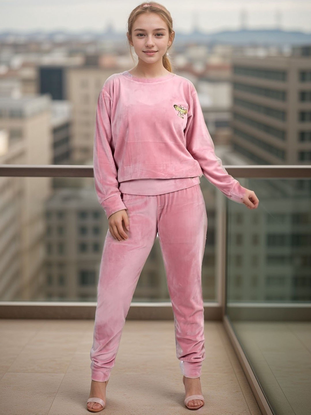 

BAESD Girls Round Neck Sweatshirt With Jogger, Pink
