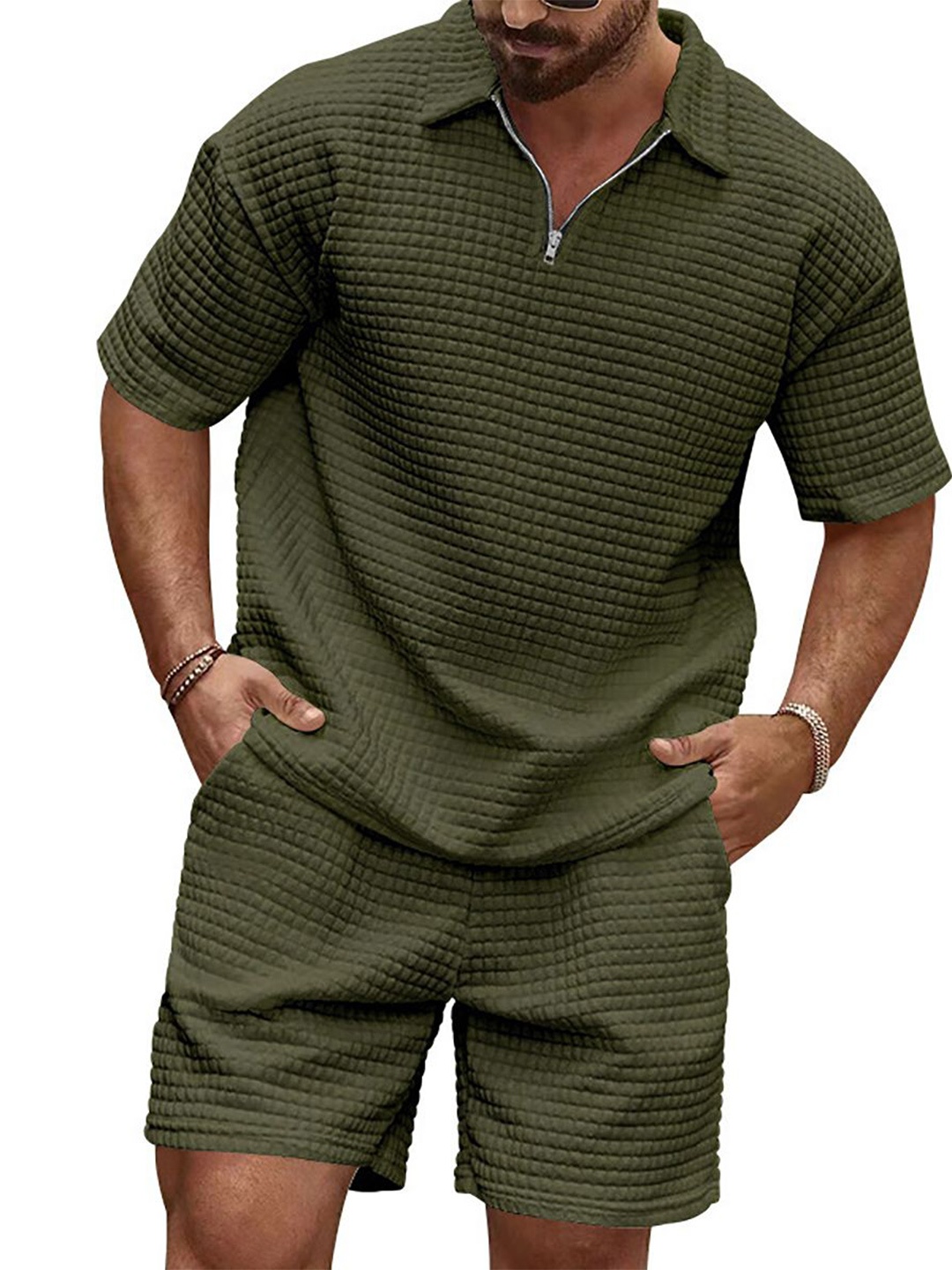

StyleCast x Revolte Self Design T-Shirt & Shorts, Green