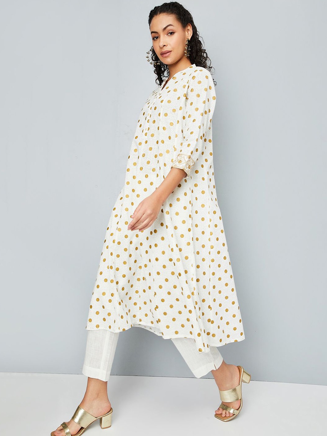 

max Polka Dot Printed Mandarin Collar A Line Kurta with Trousers, Off white