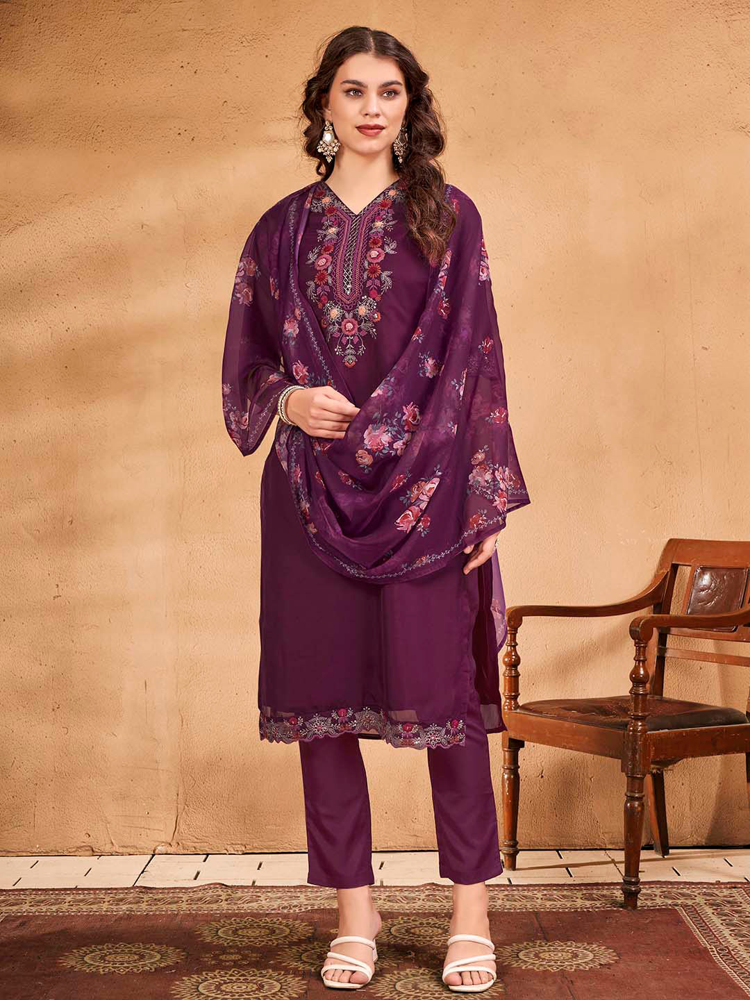 

Anouk Floral Embroidered Thread Work V-Neck Straight Kurta With Trouser & Dupatta, Mauve