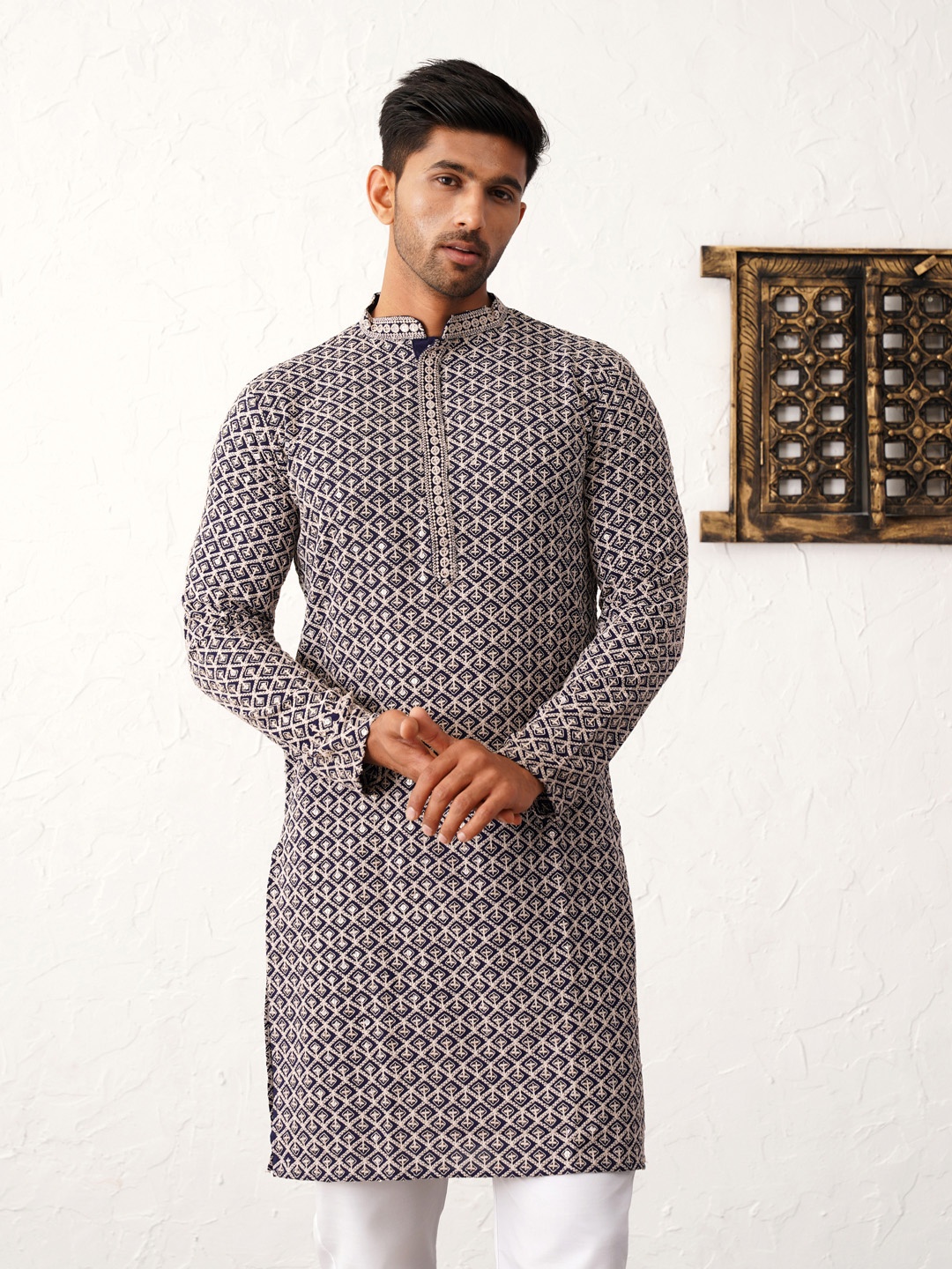 

Jompers Geometric Embroidered Sequinned Pure Cotton Kurta With Trousers, Navy blue