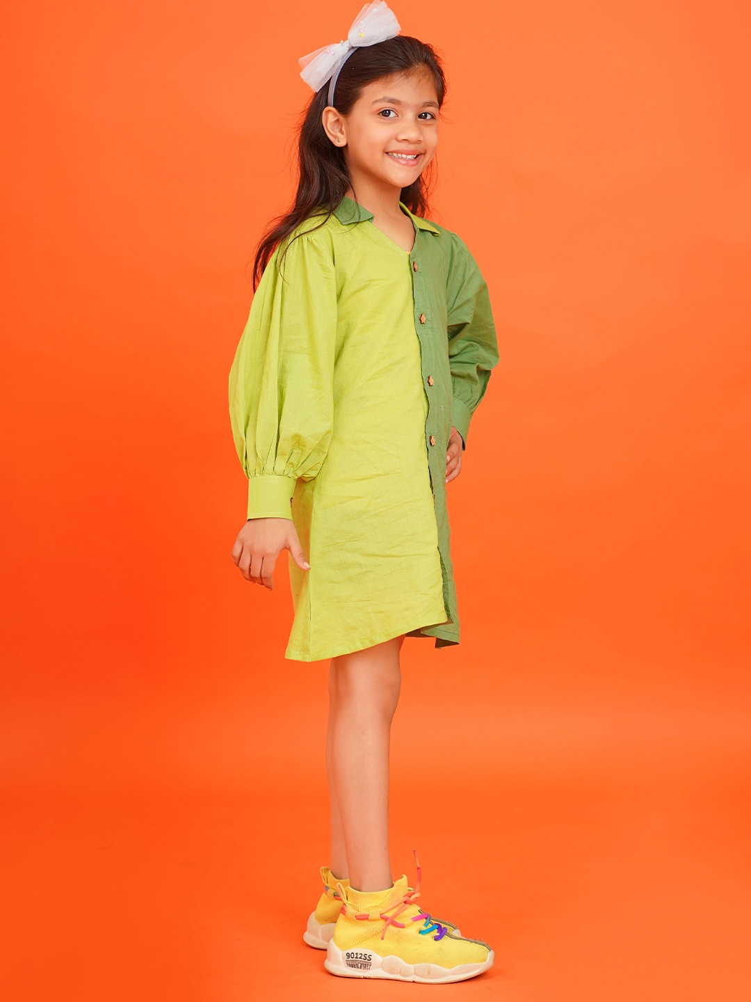 

Peekaaboo Kids Girls Colourblocked Puff Sleeve Shirt Dress, Green