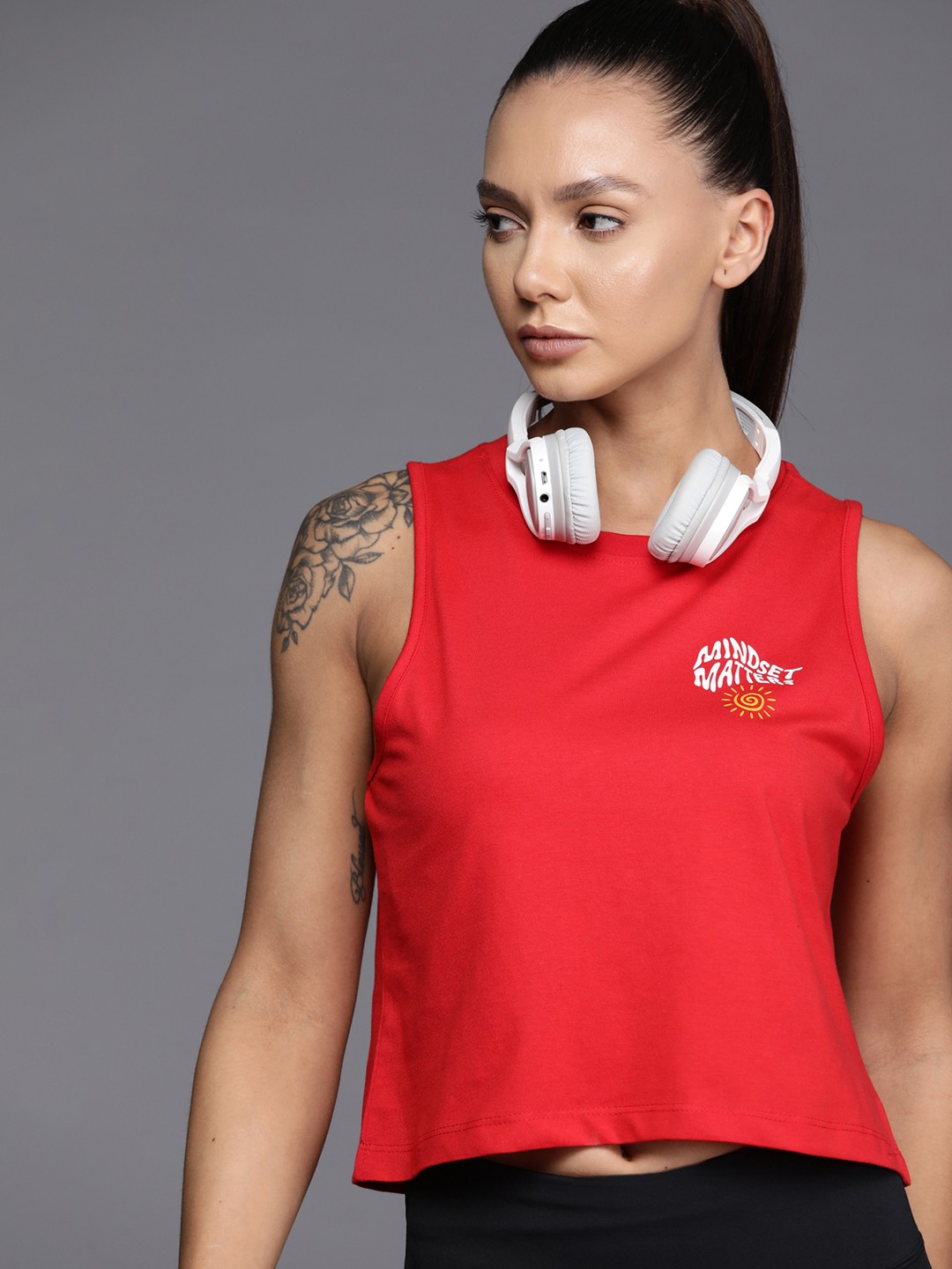 

HRX by Hrithik Roshan Cropped Lifestyle T-shirt, Red