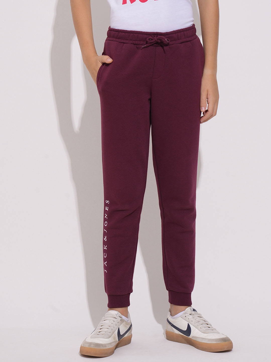 

Jack & Jones Junior Boys Mid-Rise Joggers, Maroon
