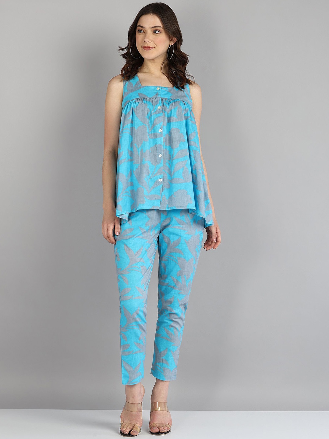 

Shiv ali apparels Women Floral Printed Sleeveless Pure Cotton Top & Trouser Co-Ords, Blue