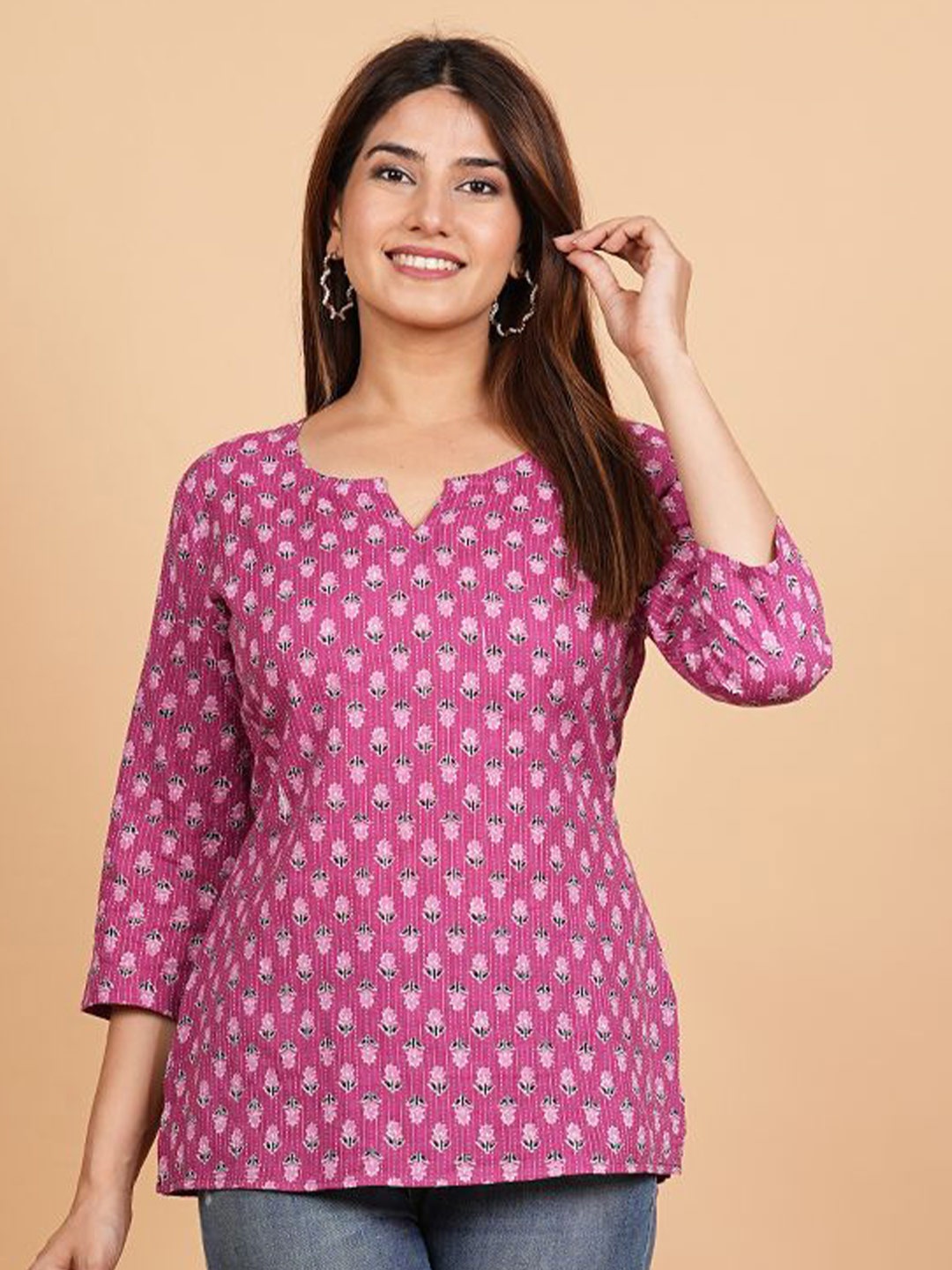 

TOP 2 BOTTOM Women Floral Printed Notched Round Neck Pure Cotton Kurti, Pink