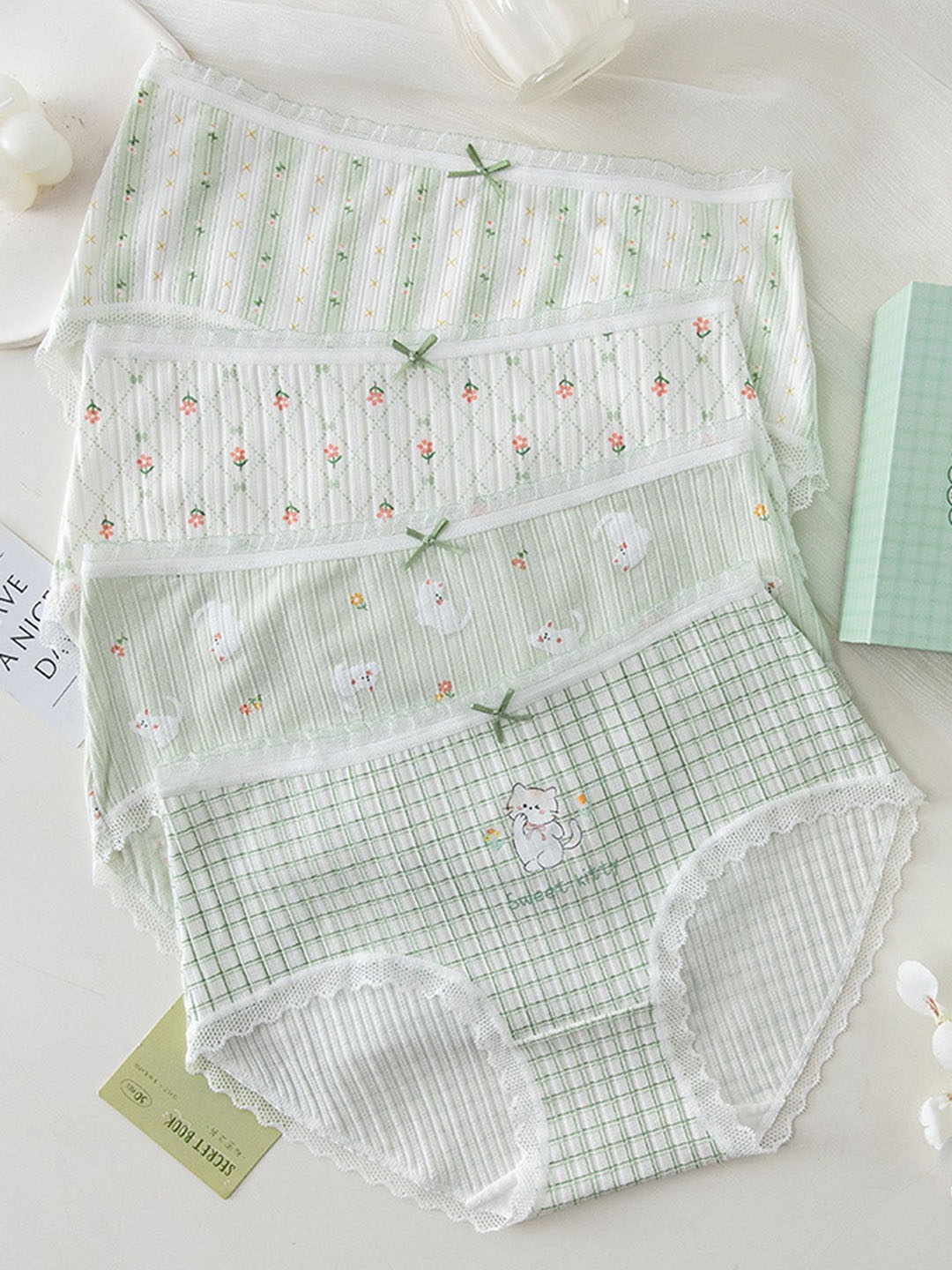 

LULU & SKY Pack Of 4 Printed Hipster Briefs 572274-MULTI-4, White