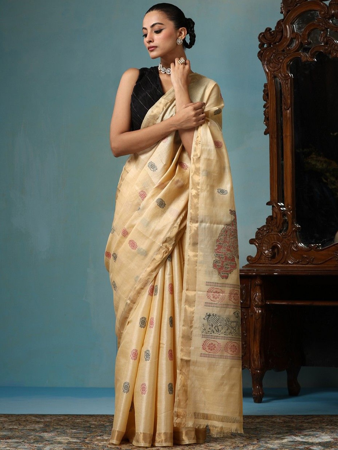 

DUSALA INDIA Ethnic Motifs Zari Saree, Beige