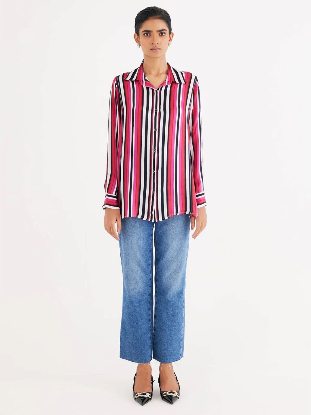 

BETRUE Women Spread Collar Vertical Striped Relaxed Fit Satin Casual Shirt, Pink