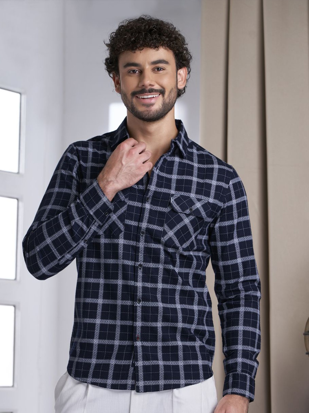 

VALEN CLUB Men New Spread Collar Tartan Checked Cotton Casual Shirt, Navy blue