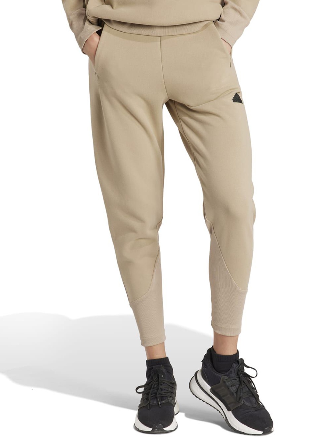 

ADIDAS Women W Z.N.E. SDE PT joggers, Beige