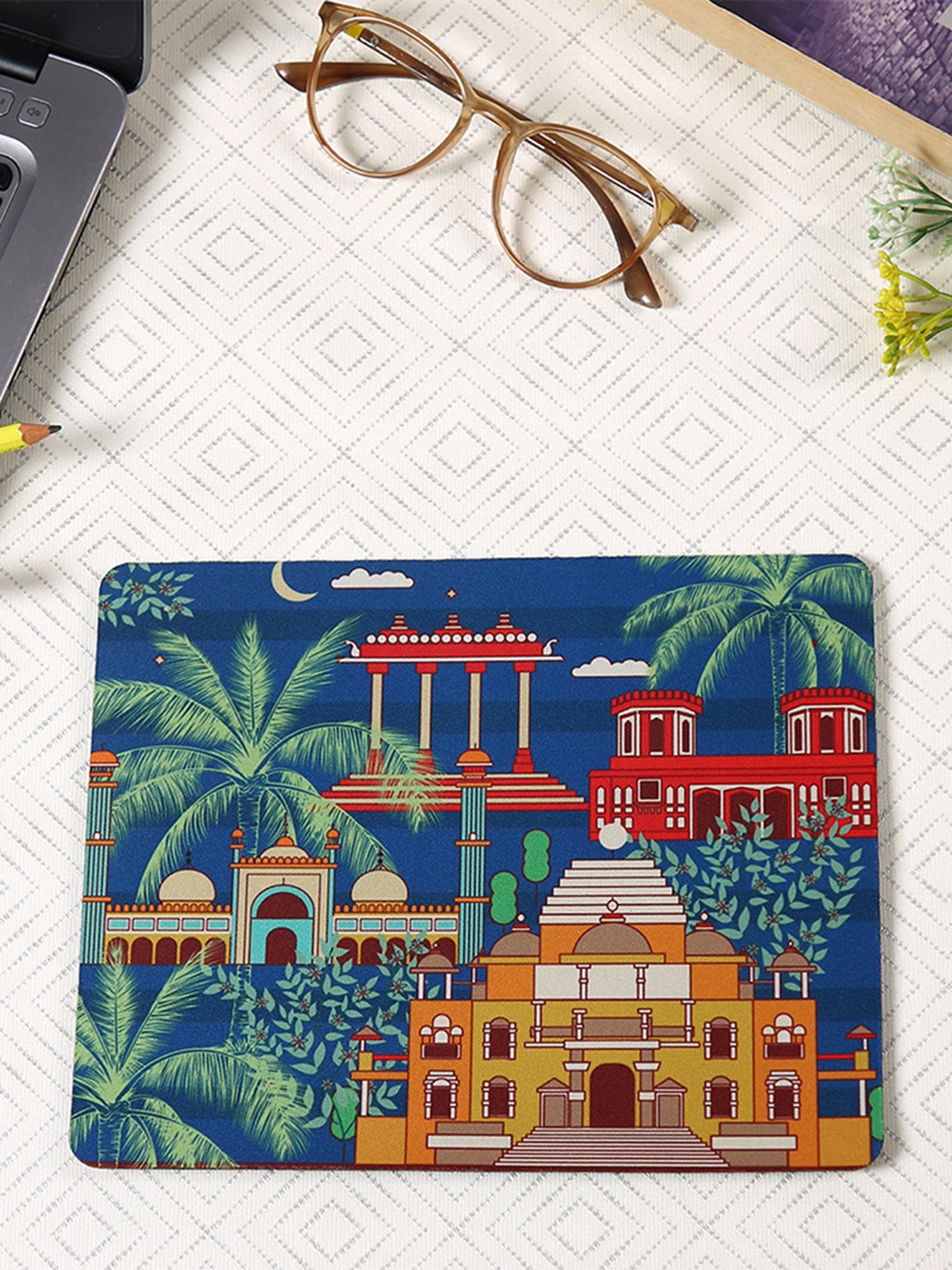 

PENTADECO Blue & Red Printed Square Shaped Note Pad Stationery