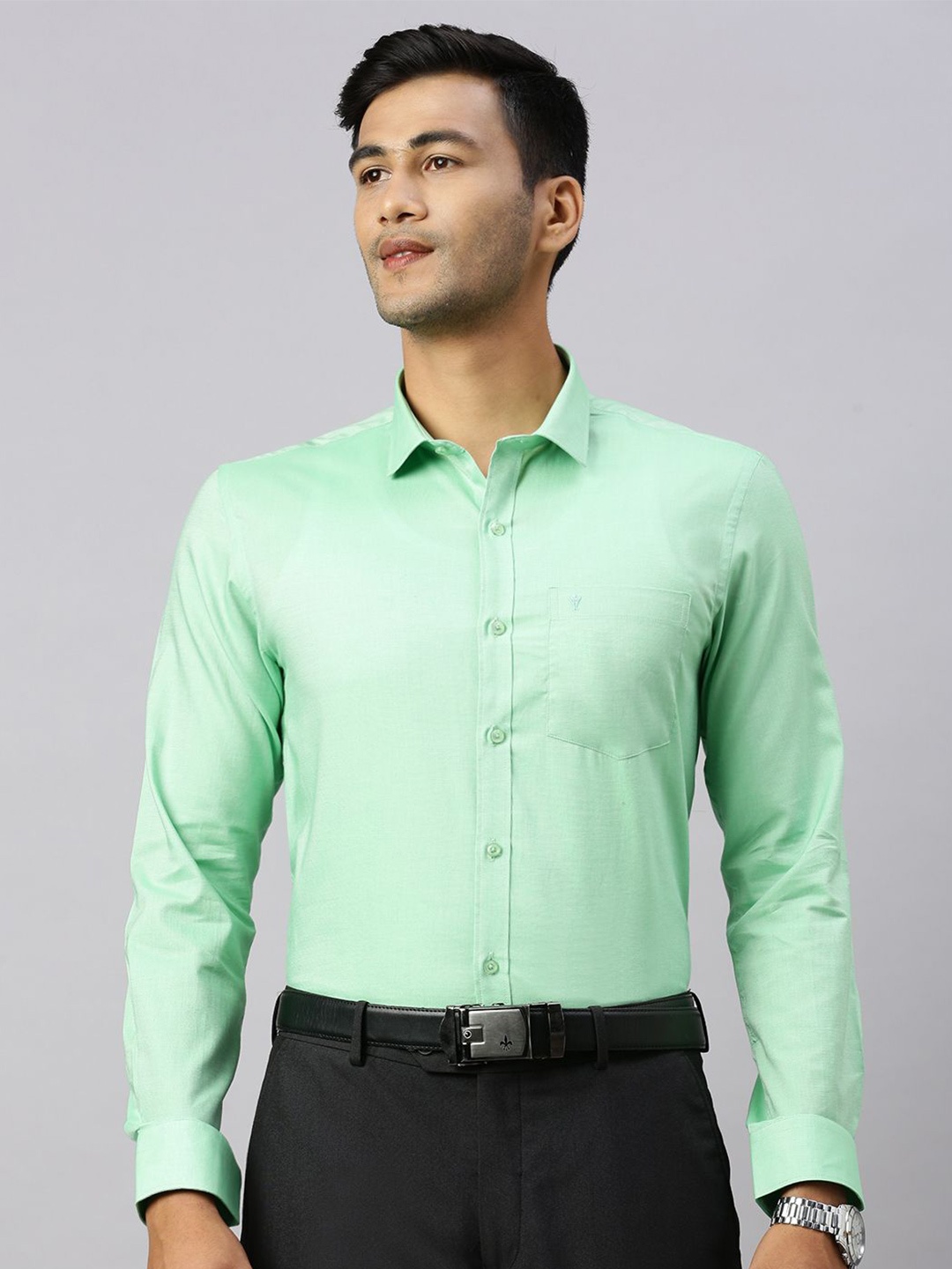 

Ramraj Men Spread Collar Solid Cotton Formal Shirt, Green