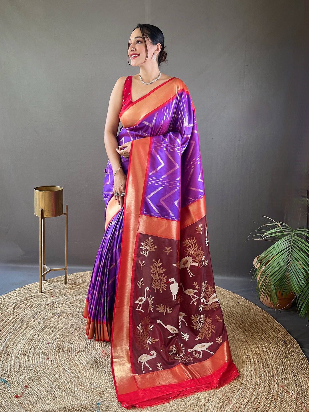 

DEVATITHI Zari Silk Blend Saree, Purple