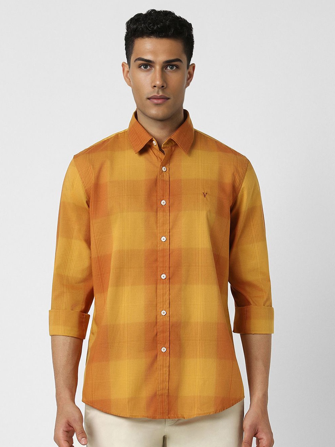

Van Heusen Sport Men Slim Fit Micro Checks Casual Shirt, Orange