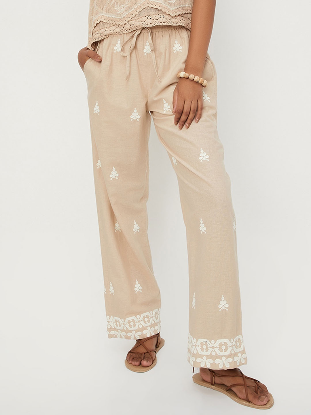 

max Women Floral Embroidered Trousers, Beige