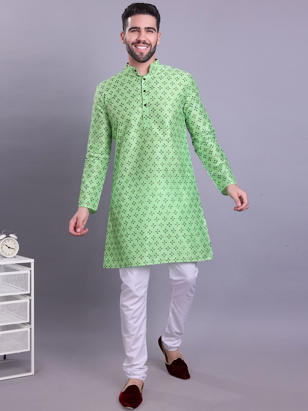 

ENCINO Floral Printed Band Collar Straight Kurta, Green
