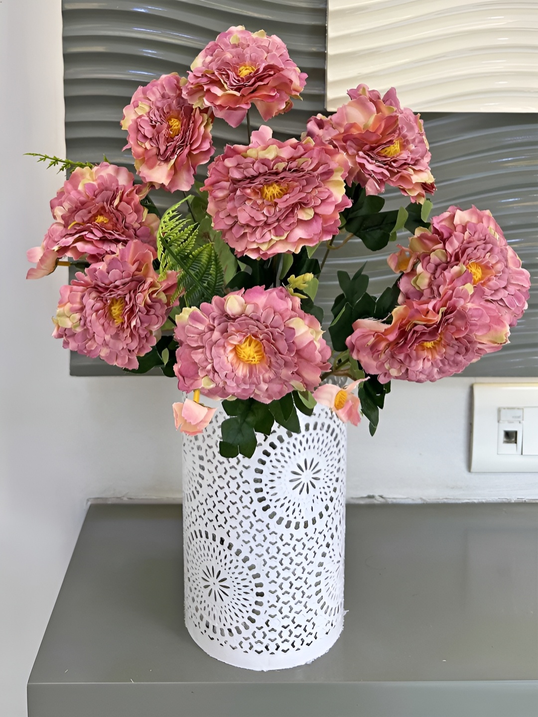 

ARTSY Peach-Coloured & Green Hydrangea Artificial Flower