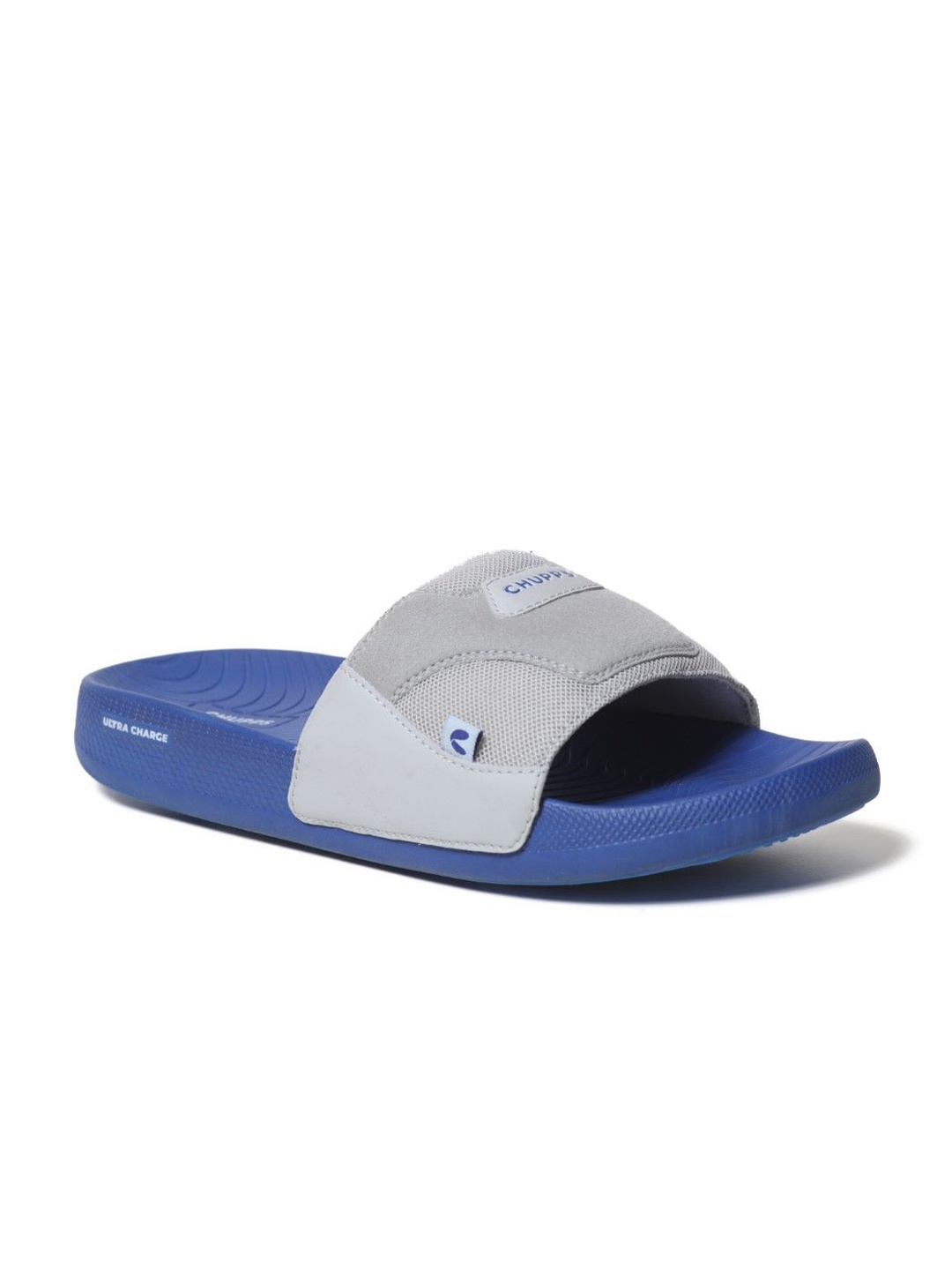 

CHUPPS Men Self Design Sliders, Grey