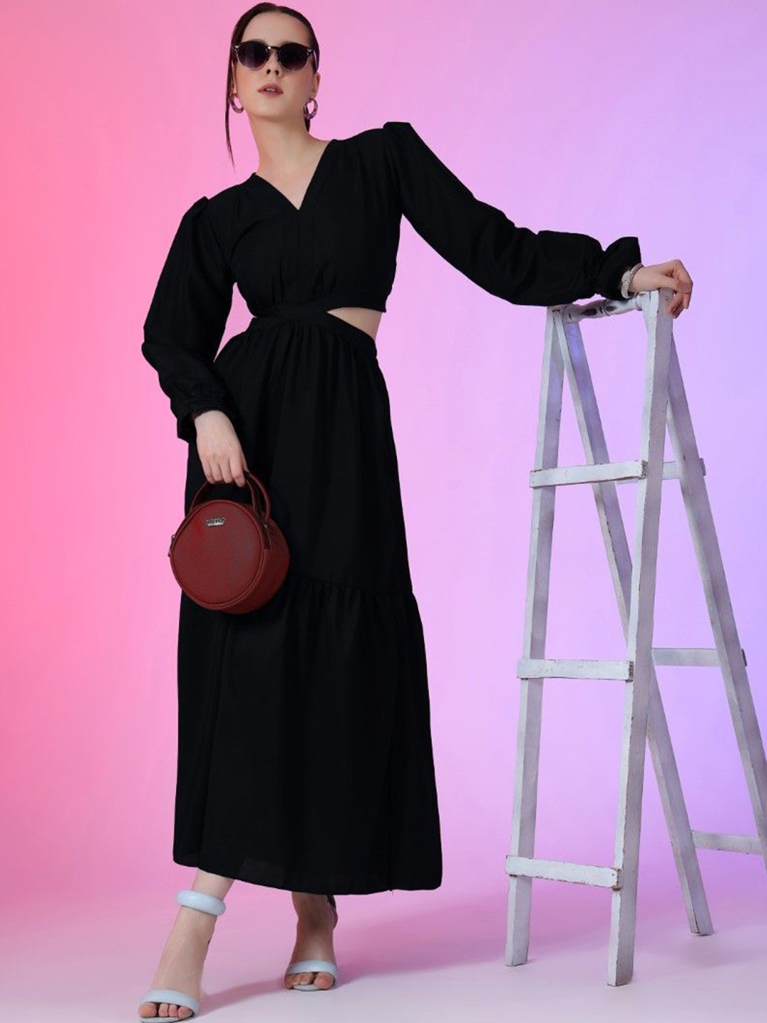 

Krunal Raiyani Women Applique Crepe Fit & Flare Maxi Dress, Black