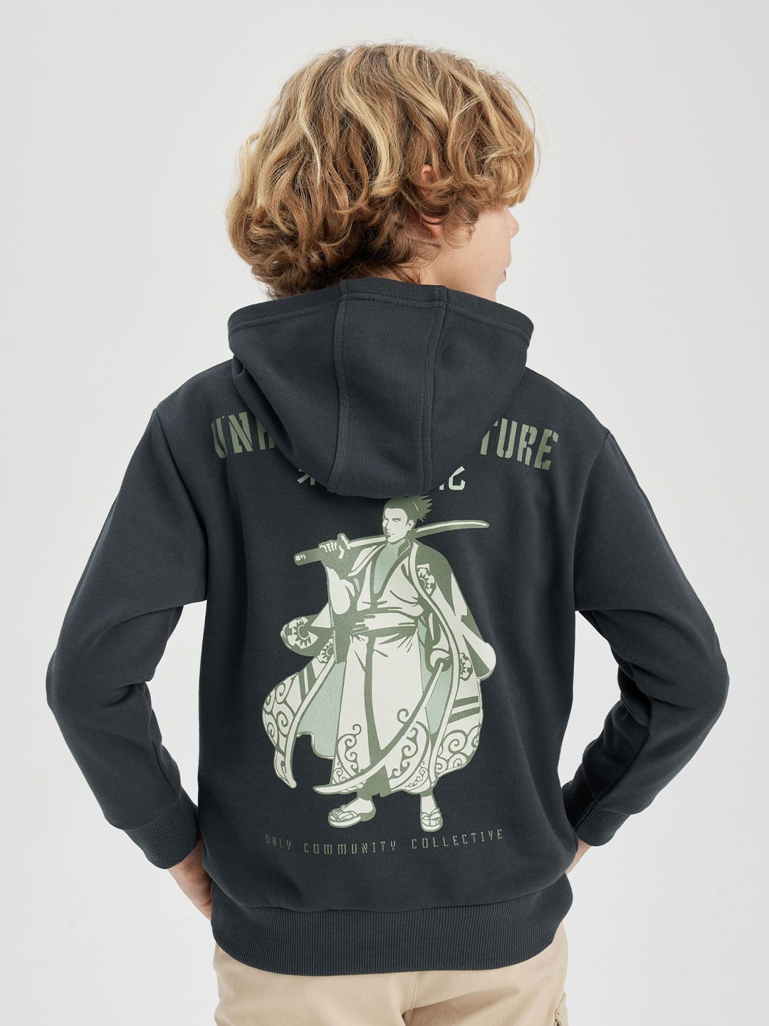 

DeFacto Boys Printed Hooded Sweatshirt, Black