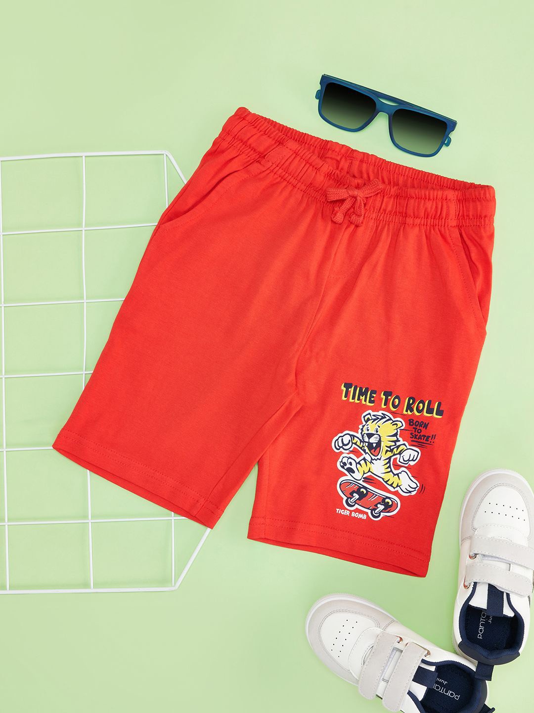 

Pantaloons Junior Boys Sports Shorts, Red