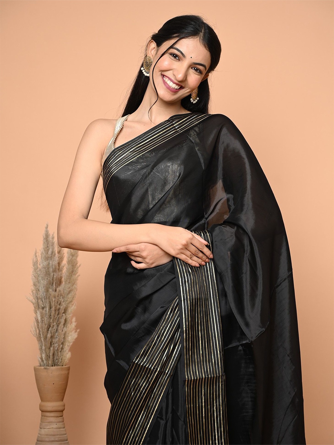 

BEATITUDE Saree, Black